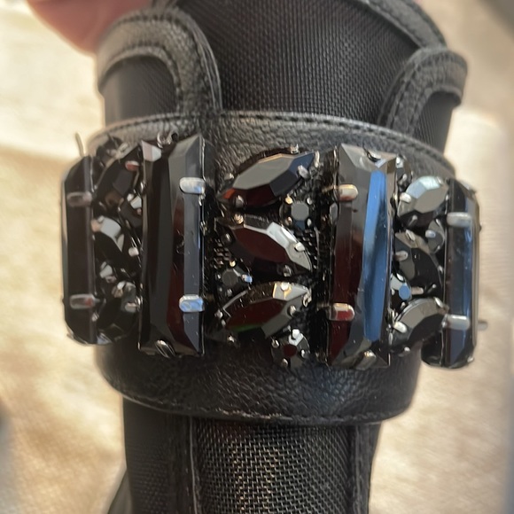 NWT Karl Lagerfeld Black with embellished black gems, Size 5.5M - Picture 4 of 8